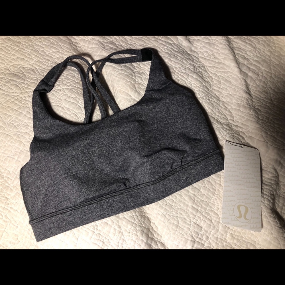 Lululemon Bra size :6 (BRAND NEW)